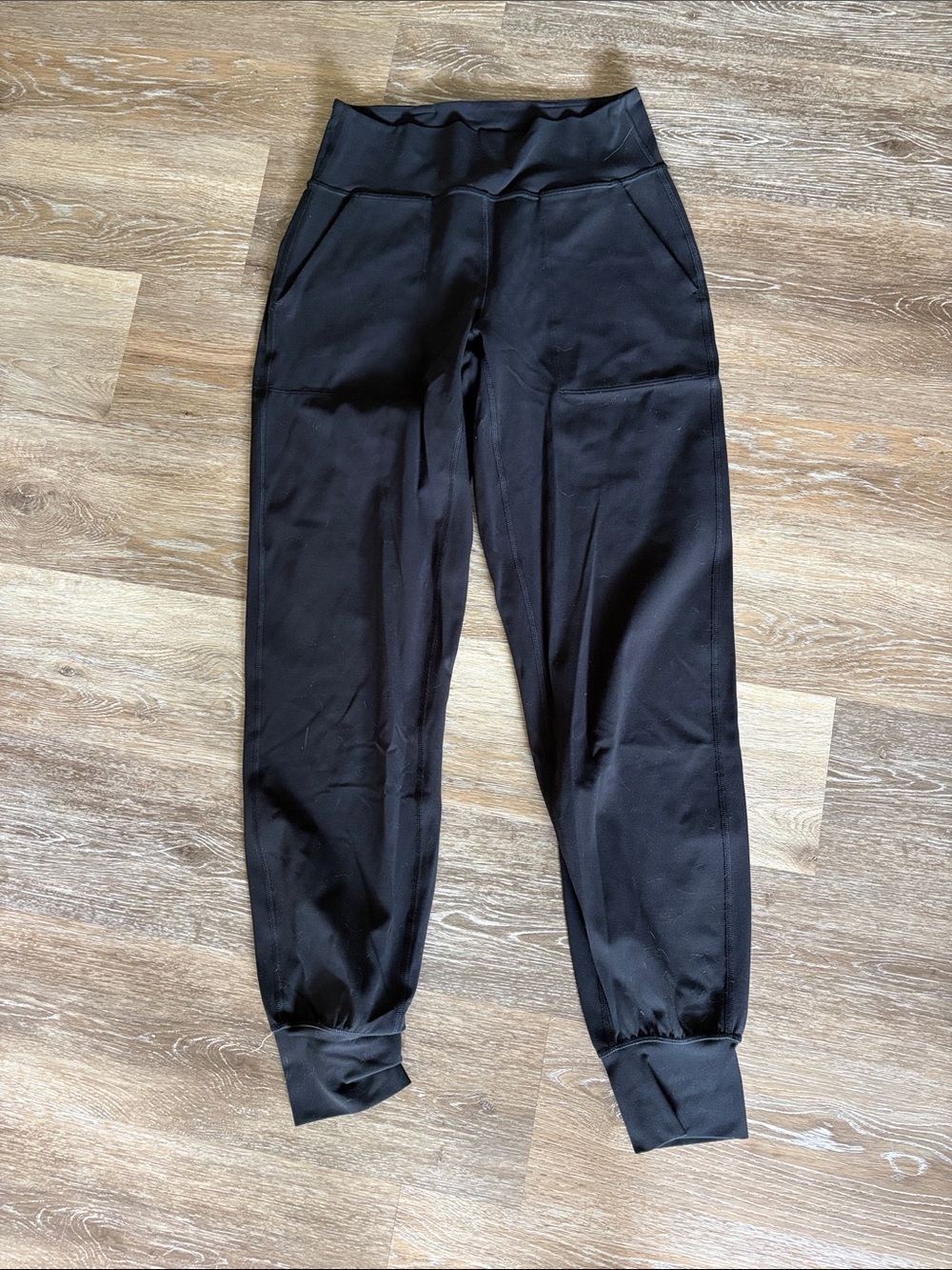 lululemon athletica black active leggings with logo tag